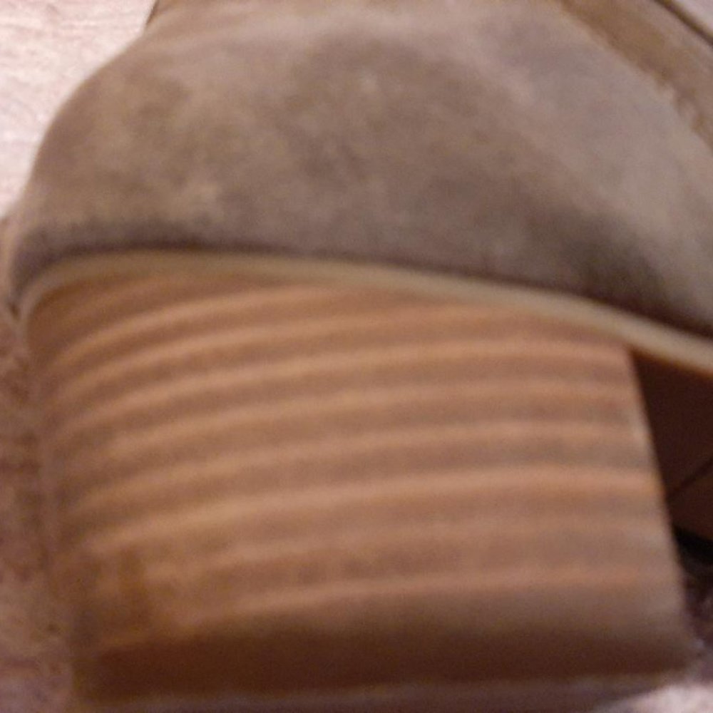 Fergie Booties - Picture 6 of 7